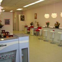 Sang tiệm nail ở Saskatoon, Saskatchewan