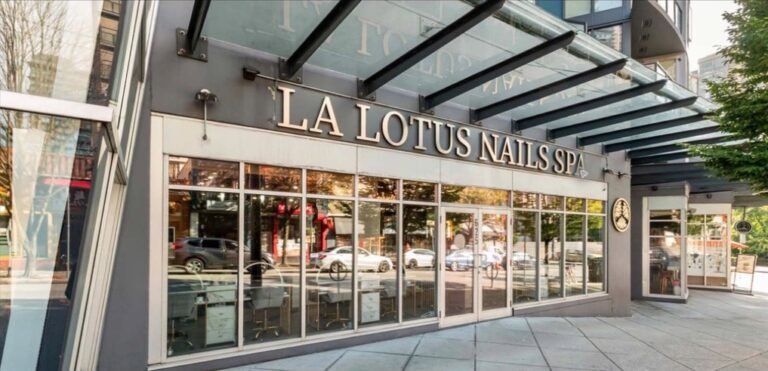 Downtown Vancouver nail spa can receptionist